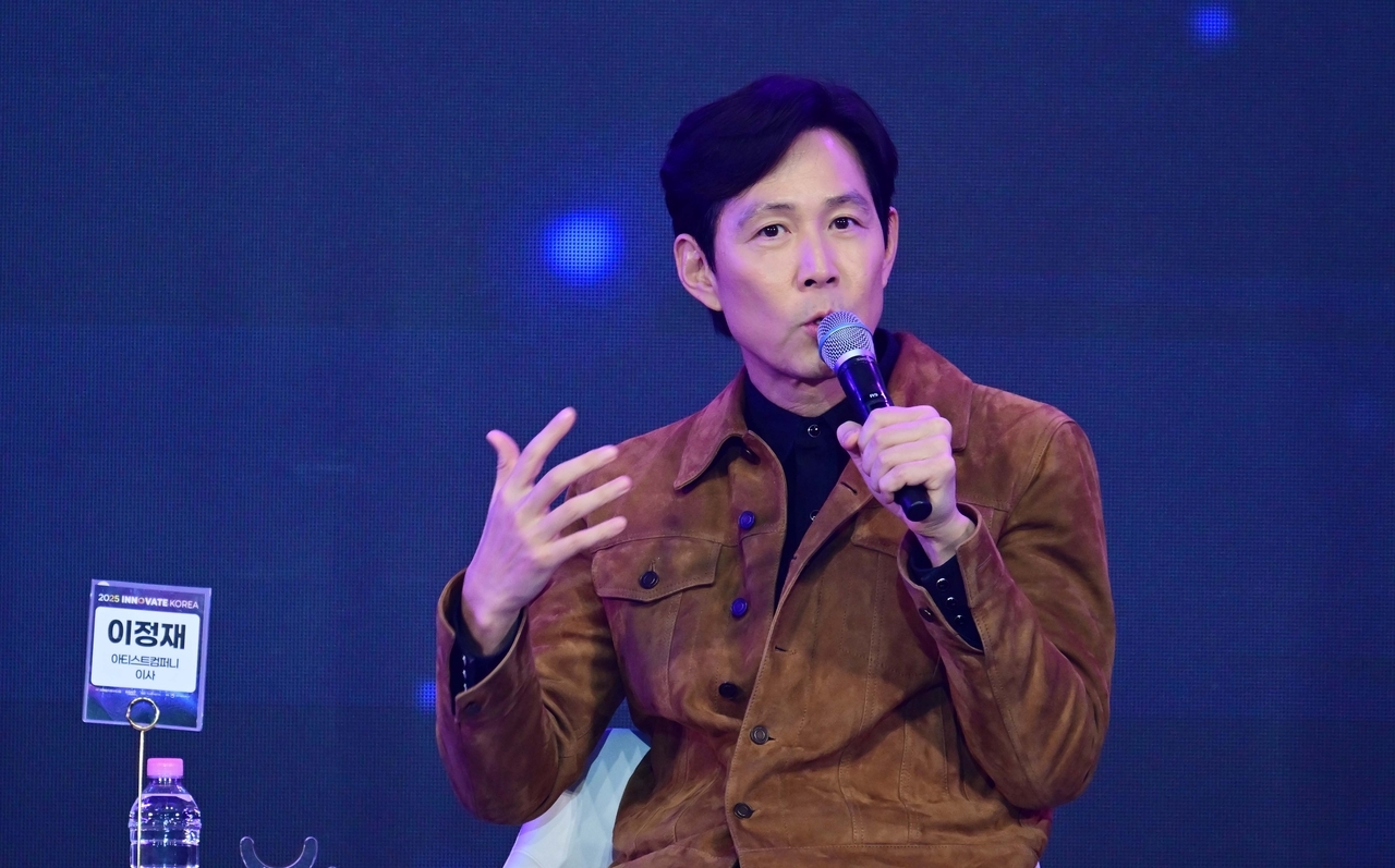 Lee Jung-jae speaks at the Innovate Korea 2025 forum in Daejeon on April 9. (Lee Sang-sub/The Korea Herald)