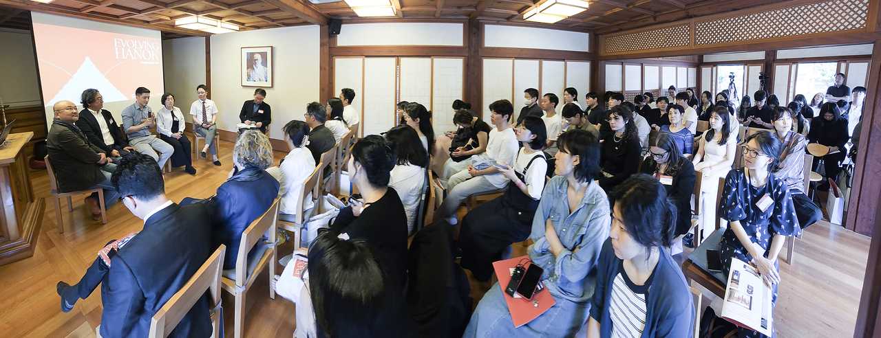 "Evolving Hanok," the third edition of The Korea Herald's "Architecture Talk" takes place on Wednesday at the Eundeok Cultural Center in Jongro-gu, Seoul. (Im Se-jun/The Korea Herald)