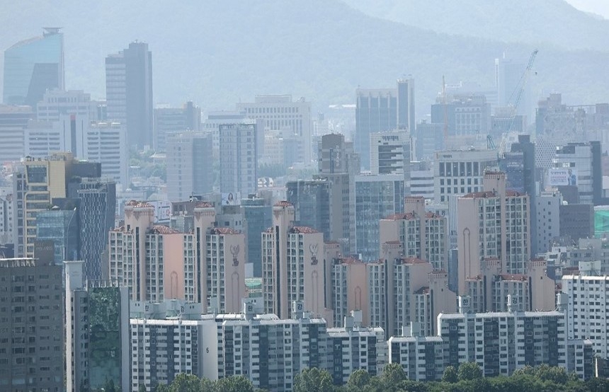 Apartment complexes in Seoul (Yonhap)