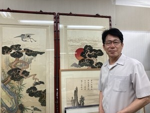 “원더풀!” 인사동 외국 관광객은 탄성을 외쳤다…그는 그림을 숨쉬게 한다 [세상&플러스]