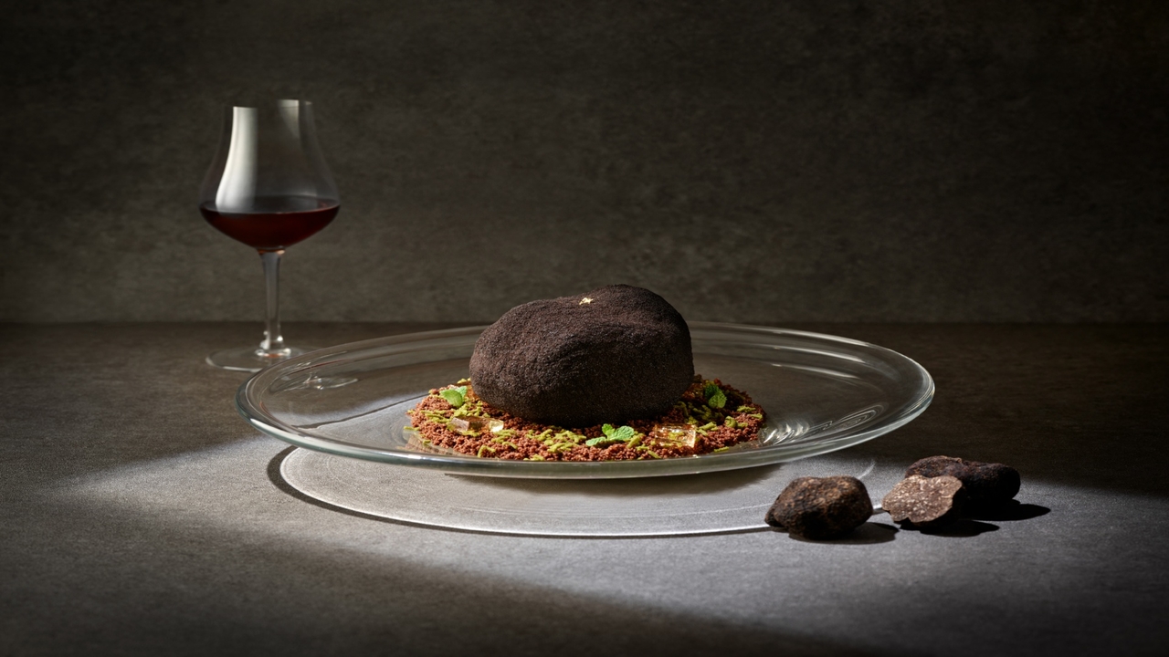 Black truffle and Kimpo Gold Rice ice cream at The Shilla Seoul (The Shilla Seoul)