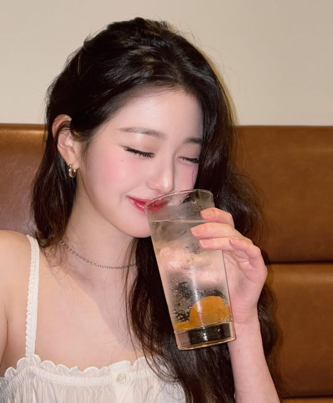 아이브 장토토사이트 forever. [인스타그램 캡처]