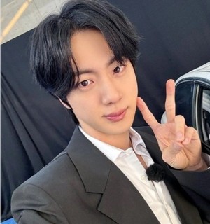 “재력 이 정도였나” BTS 진, 한남더힐 175억에 전액 현금 매입