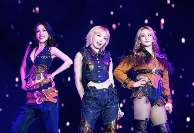 2NE1/사진=산다라박 SNS