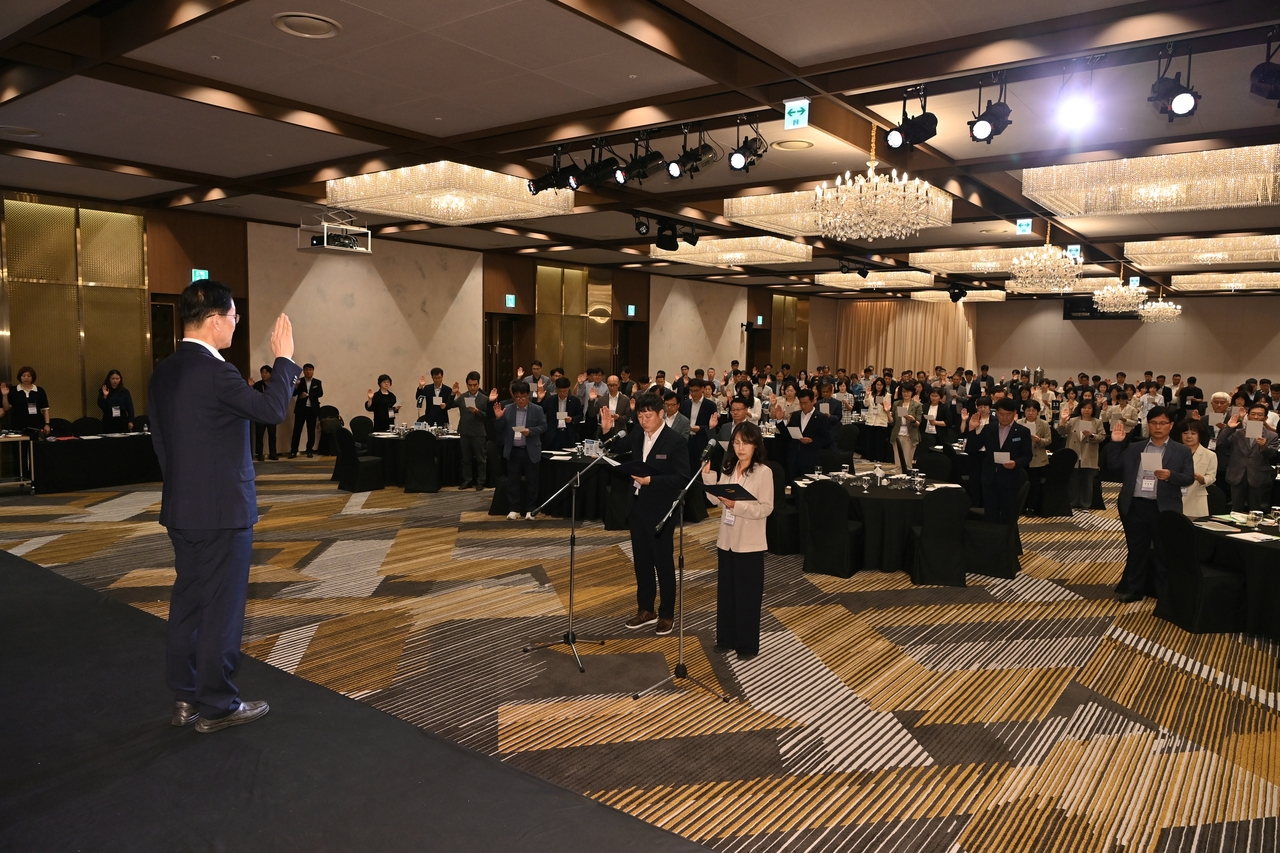 지난 4일 도내 5급 메이드 토토사이트 일반직공무원 대상으로 열린 ‘갑질 근절 선언식’ 모습.[경북교육청 제공]