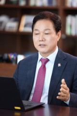 경남도, 25조 원 규모 체코 원전 수출 ‘환영’