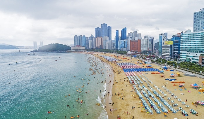 Haeundae Beach in Busan (Korea Tourism Organization)