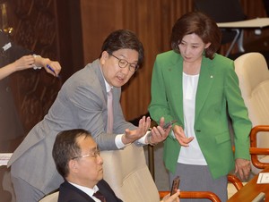 권성동 “비대위원장 지명 생각 없다…친한계 또 음모론”