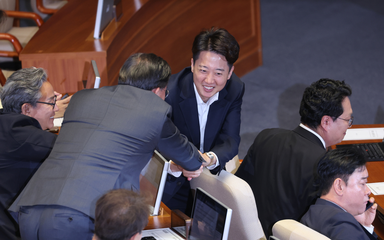 개혁신당 이준석 토토사이트 드래곤 먹튀이 5일 국회 본회의에 참석하고 있다. [연합]