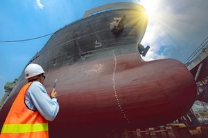 Korean shipbuilders suffer 35% drop in orders through May: report