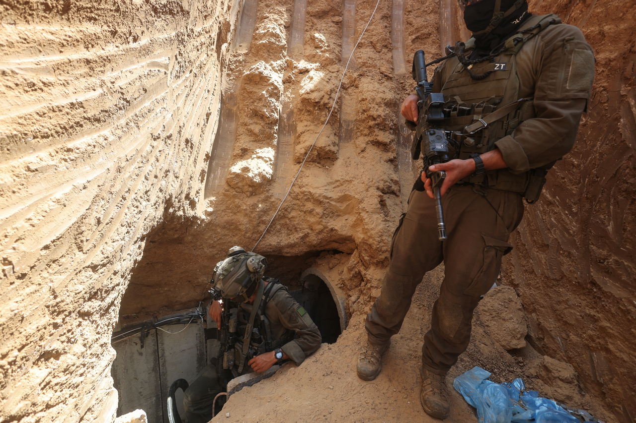 Israeli soldiers walk out from a tunnel underneath the European Hospital in Khan Younis at the Gaza Strip, Sunday. (Reuters-Yonhap)