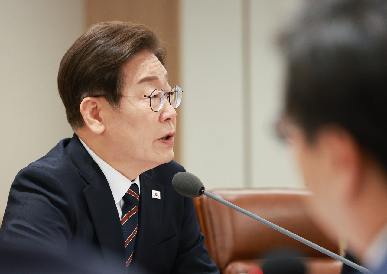 이재명 토토사이트 포스이 9일 서울 용산 토토사이트 포스실 청사에서 열린 비상경제점검 2차 태스크포스(TF)회의에서 발언하고 있다. <연합>