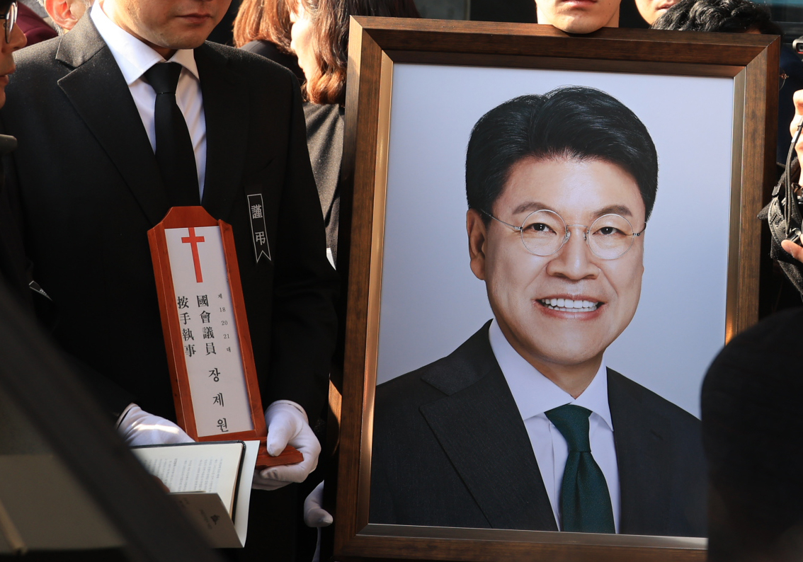 고(故) 장제원 전 국회의원의 발인식이 지난 4월 부산 해운대구 해운대백병원 장례식장에서 열리고 있다. [연합]