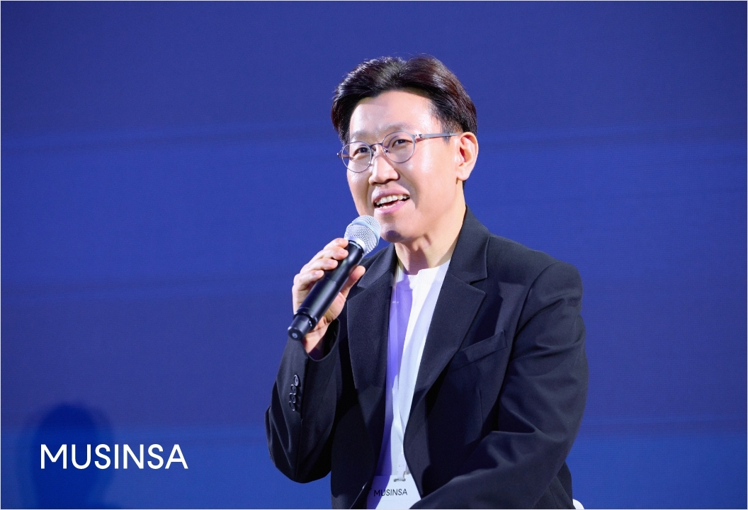 10일 서울 동대문디자인플라자(DDP)에서 열린 미디어간담회 이후 진행된 질의응답에서 박준모 대표가 답변하고 있다. [토토사이트 확인 제공]