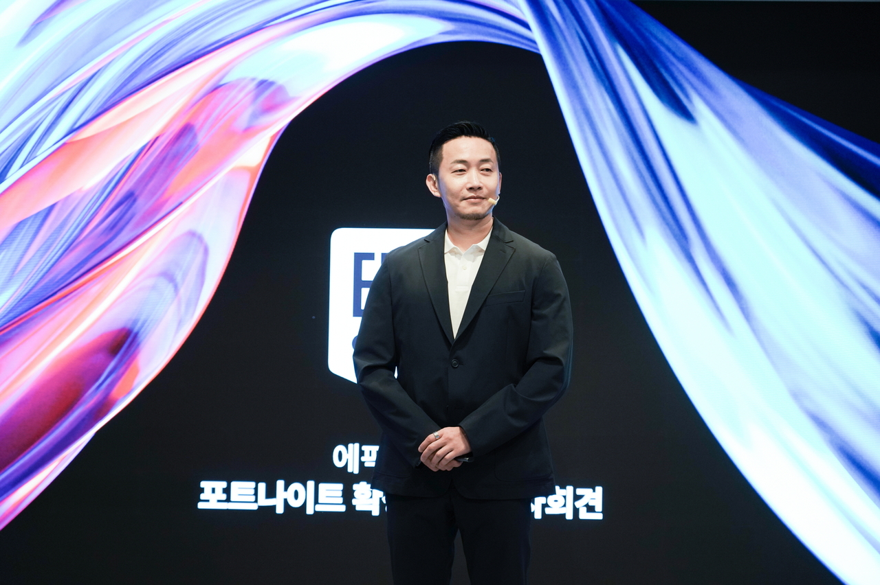 11일 서울 강남구 신사동 ‘안다즈 서울 강남’에서 열린 토토 카지노코리아 기자간담회에서 박성철 토토 카지노코리아 대표가 발표를 진행하고 있다. [토토 카지노 제공]