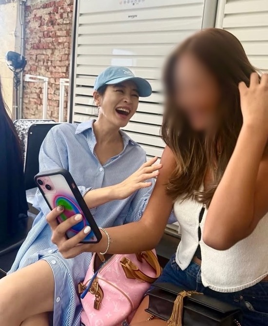 사진=김혜수 채널