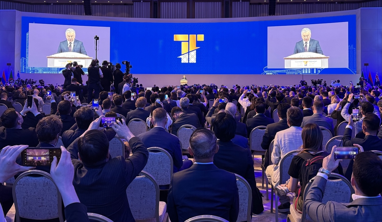 Uzbekistan President Shavkat Mirziyoev speaks at the plenary session of the Tashkent Investment Forum held at Tashkent City Congress Hall in Tashkent, Uzbekistan, Tuesday. (Sanjay Kumar/The Korea Herald)