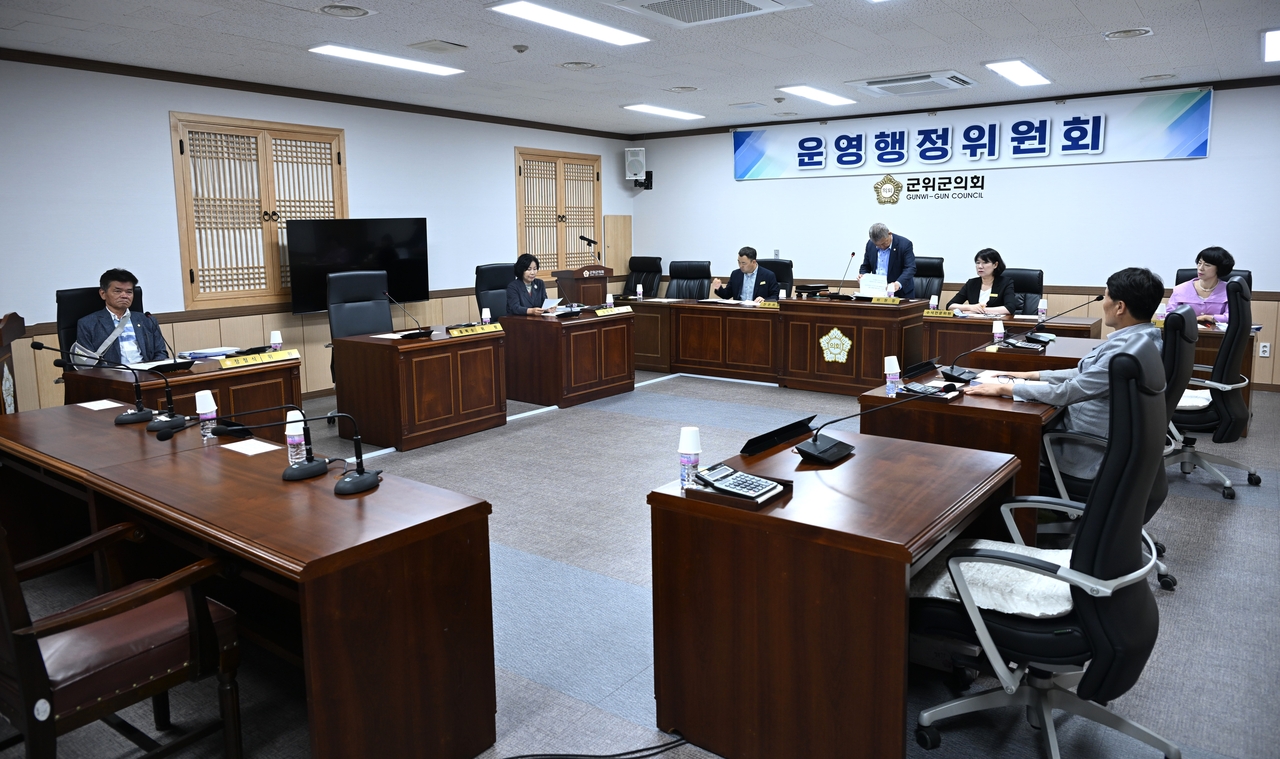 [군위군의회 제공]