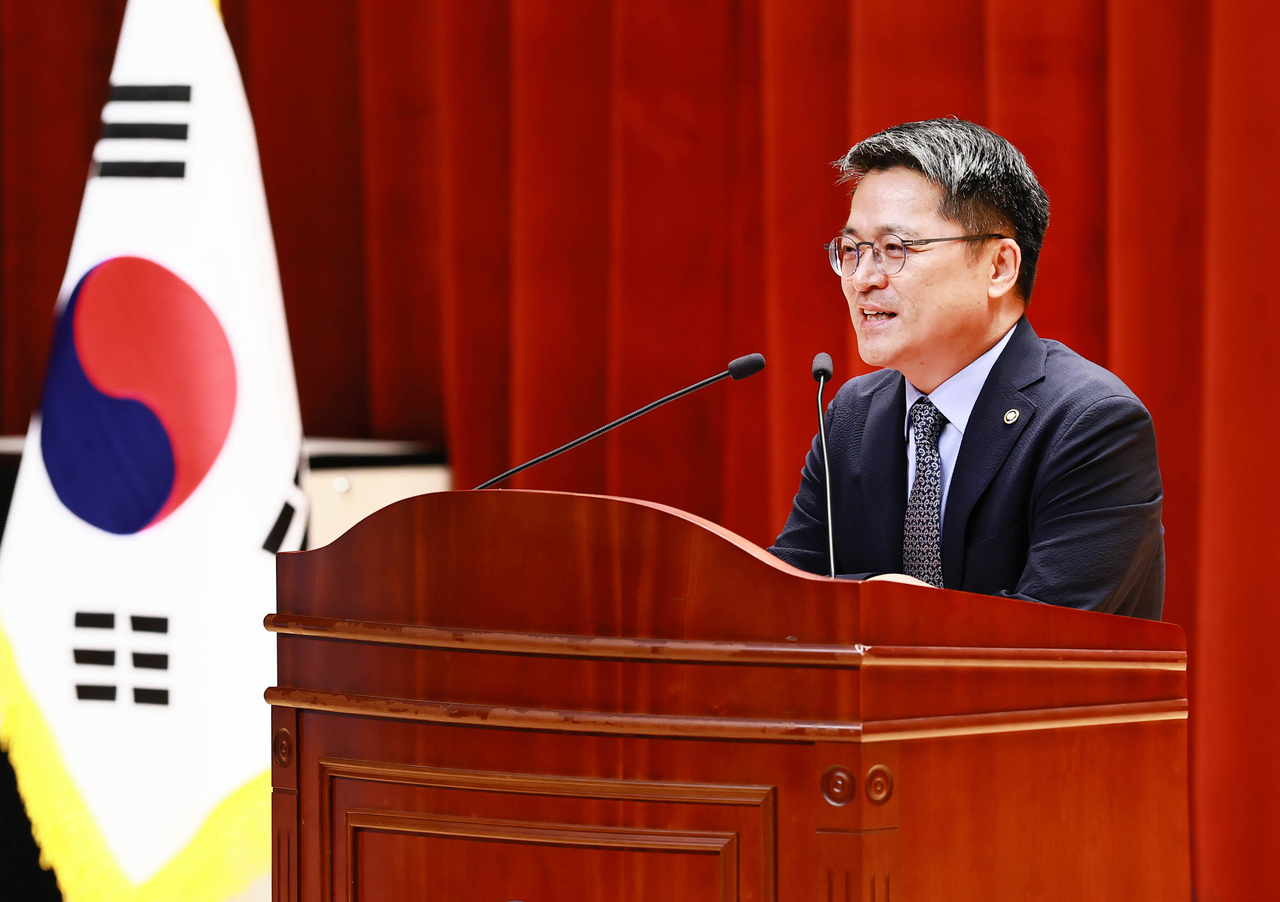 문신학 토토사이트 순위통상자원부 1차관이 11일 정부세종청사에서 열린 취임식에서 인사말을 하고 있다. [토토사이트 순위통상자원부 제공]