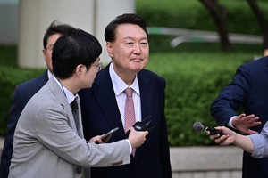Ex-President Yoon snubs 2nd summons for police questioning in martial law probe