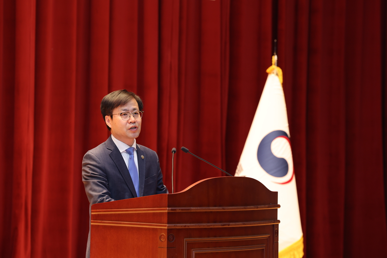 이재명 정부의 초대 통상 수장으로 임명된 여한구 산업통상자원부 통상교섭본부장이 12일 정부세종청사에서 취임식을 하고 있다.  [산업통상자원부 제공]