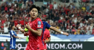 이강인 “함께 나아가는 여정”…축구 팬에 감사 인사