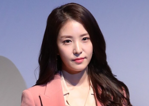 정류장마다 ‘보아 XXX’…‘낙서 테러’ 용의자, 잡고 보니 30대女