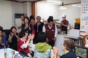 박강수 마포구청장 서림경로당·연동경로당·선혜선원 효도밥상 개소식 참석