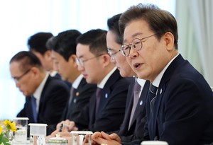 이재명 대통령 후보 시절 ‘협박 글’…“장난이었다” 작성자들 檢 송치 [세상&]