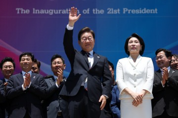 ‘혼주’ 된 이재명 대통령…아들 동호 씨 서울서 비공개 결혼식