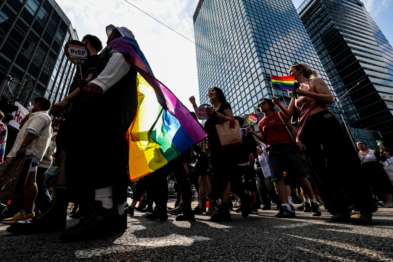 Thousands take to streets to claim LGBTQ+ rights in Seoul - The Korea ...