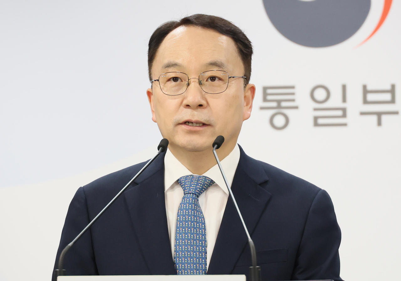 Koo Byoung-sam, spokesman of the unification ministry, speaks during a press conference at the government complex in Seoul on Monday. (Yonhap)