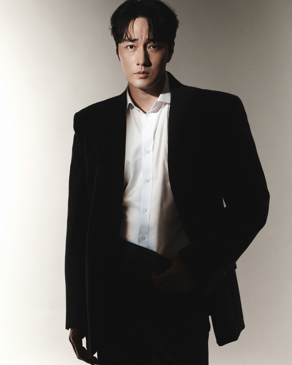 So Ji-sub (Netflix)