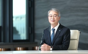 Woori seeks to narrow investor gap with reforms, strategic expansion