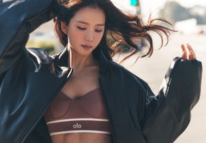 새주인 찾는 뮬라·국내 진출하는 알로...'레깅스' 판 커진다 - 뉴스 썸네일 이미지