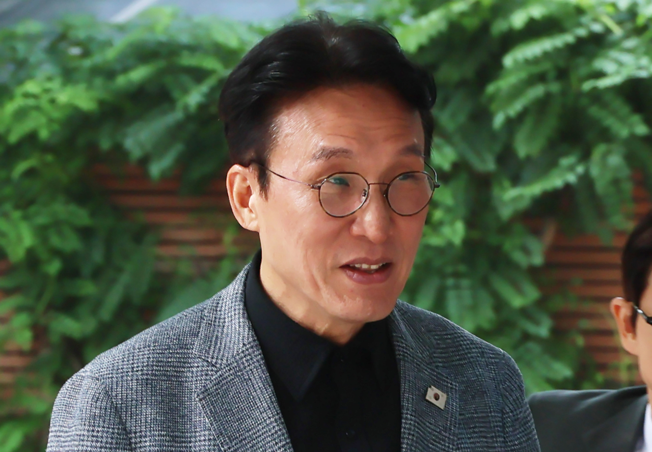 Prime Minister nominee Kim Min-seok arrives at his temporary office in Seoul on Wednesday. (Yonhap)