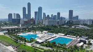 Urban oasis: Seoul's public water parks open this week
