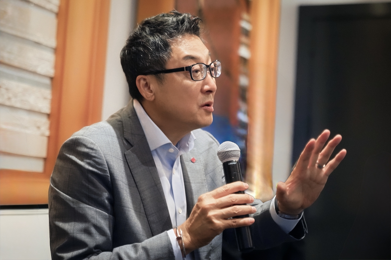 Lotte Biologics CEO James Park speaks during a press conference held on the sidelines of this year's Bio USA in Boston on Wednesday. (Lotte Biologics)