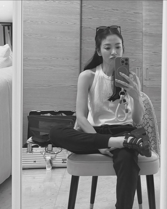 사진=송혜교 채널