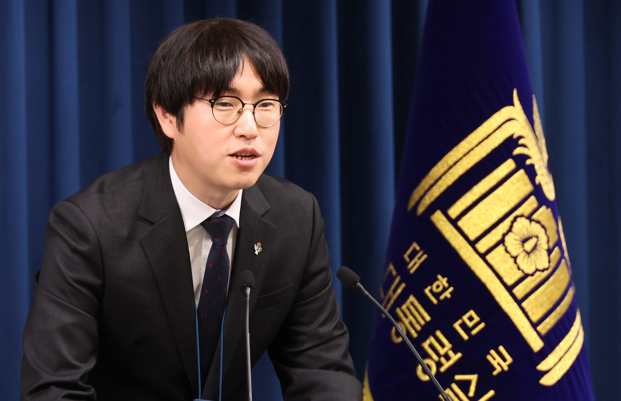 하정우 AI미래기획블랙토토이 19일 용산 대통령실에서 이공계특별법 관련 브리핑을 하고 있다. [연합]