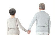 기초연금 부부감액 20%...“취약계층엔 불리”