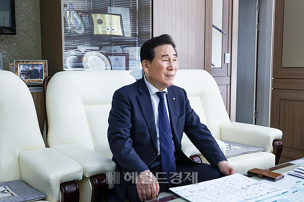 임학진 포항수협장이 제12대 재포울릉향우회장에 취임했다