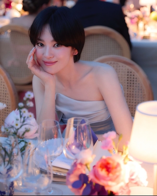 사진=송혜교 채널