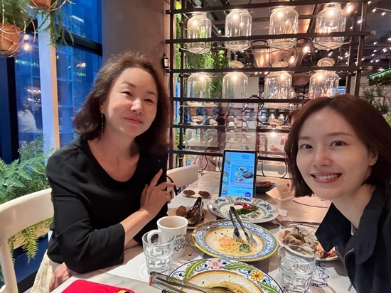 사진=문채원 채널