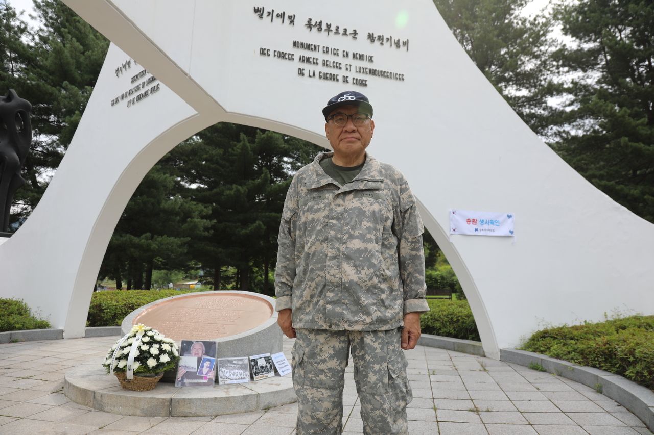 Choi Seong-ryong, head of the Association of the Families of Those Abducted by North Korea, poses after paying his respects at the Belgium-Luxembourg War Memorial in Dongducheon, north of Seoul, on Tuesday to mark the 75th anniversary of the Korean War. (Yonhap)
