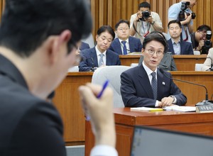 Parties clash at PM nominee’s confirmation hearing