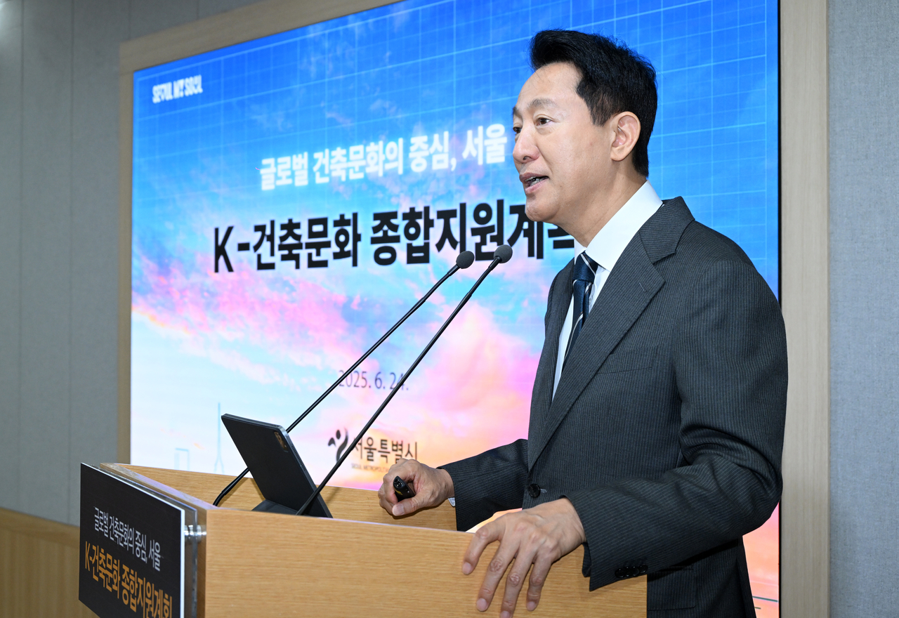 오세훈 서울시장이 24일 서울시청 브리핑룸에서 ‘K-호빵맨토토문화 종합지원계획’의 발표를 진행하고 있다. [서울시]