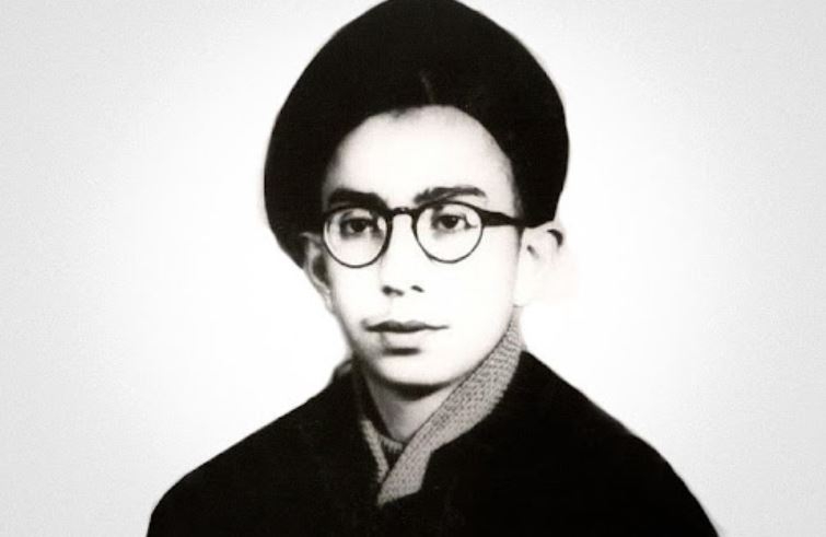 아야톨라 알리 하메네이 토토사이트 라이타 최고지도자의 젊은 시절 모습 [위키피디아]