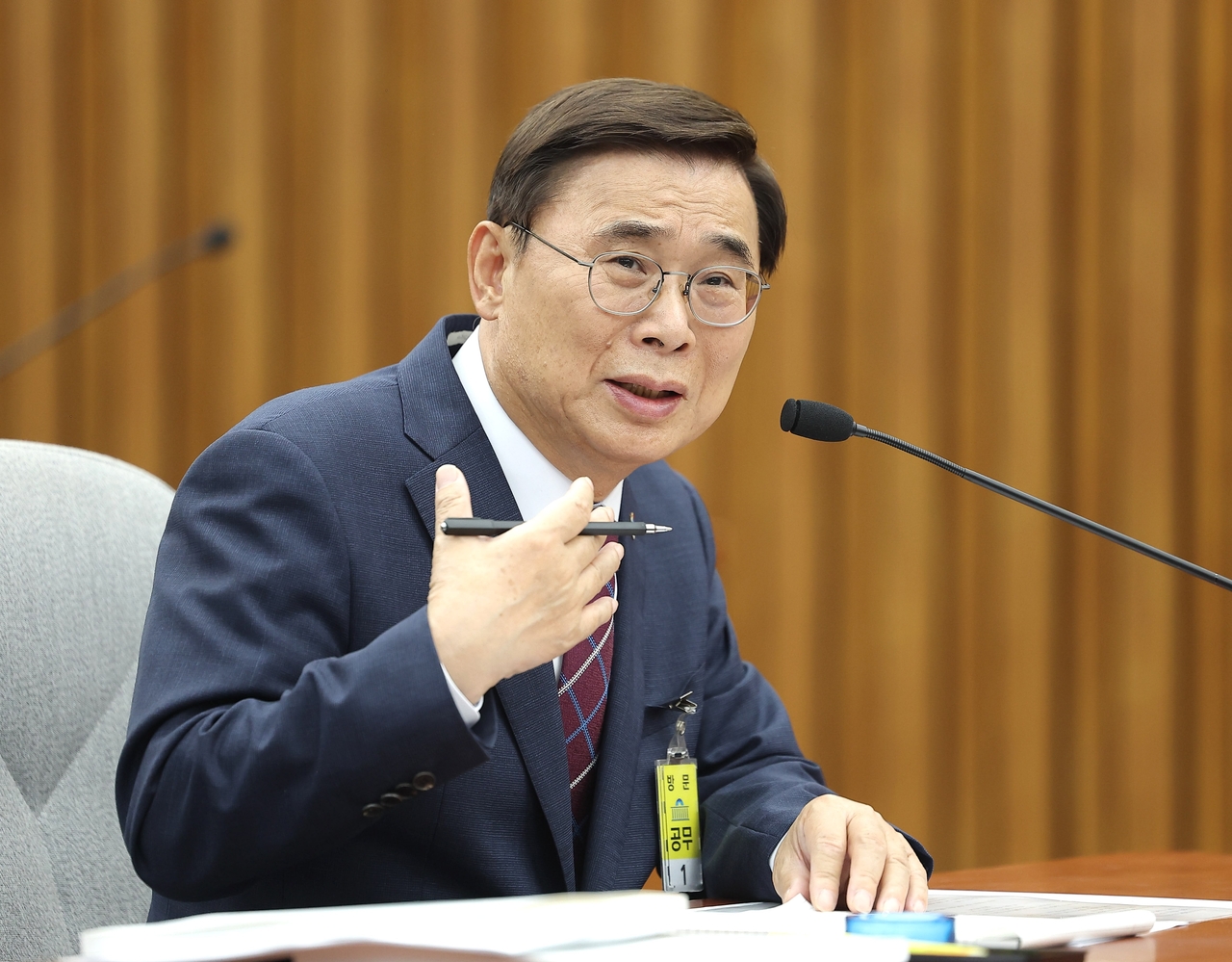 National Intelligence Service chief nominee Lee Jong-seok speaks during his confirmation hearing at the National Assembly in Seoul on June 19. (Yonhap)