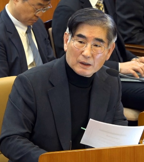 A photo of former Defense Minister Kim Yong-hyun. (Constitutional Court)